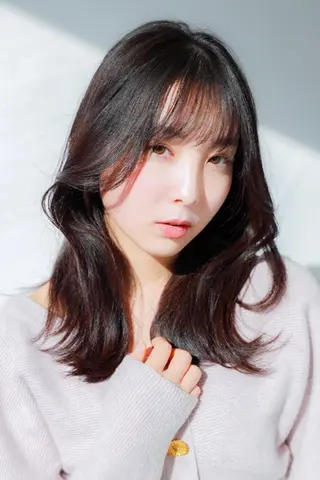 ロング おだ ももかのヘアスタイル