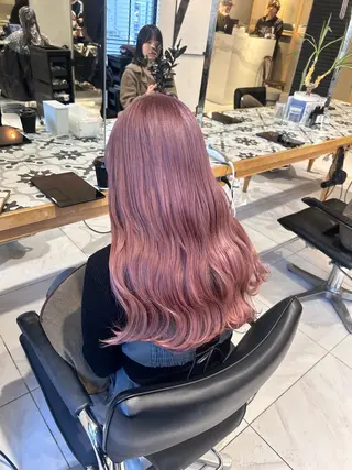 カラー miko🪽地毛風/ ハイトーン/レイヤーのヘアスタイル