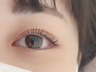 マツエク・マツパ eyelash Fiara by CYAN【フィアラバイシアン】所属・奥本 凜のマツエク・マツパデザイン