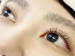 マツエク・マツパ Lily所属・横浜/鶴屋町/美容室 LilyHitomiの眉毛・アイブロウイメージ