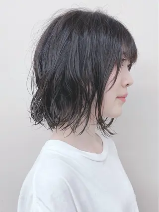 ショート パーマ とうい/くせ毛/ ショート/丸みボブのヘアスタイル