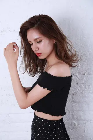 ミディアム カラー 平 ちひろのヘアスタイル