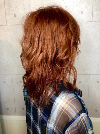 ミディアム カラー さかい なつみのヘアスタイル