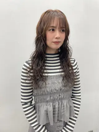 ロング カラー パーマ カットモデル/ ハイトーン/ゆうあのヘアスタイル