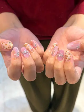 ネイル カラー/手書きネイル COCORO 🎀のネイルデザイン