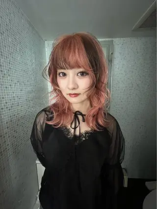 セミロング カラー ヘアアレンジ minto 似合わせ/ハイトーンのヘアスタイル