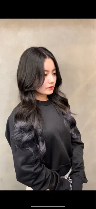 ロング カラー TNB TOKYO所属・Insta 指名 No.1KURUMIのヘアスタイル