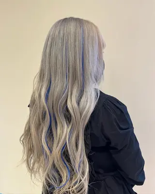 ロング EARTH長岡 🌼渡辺まい🌼のヘアスタイル