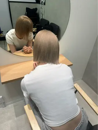 ミディアム カラー regalo 森重ユウのヘアスタイル