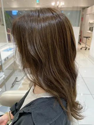 ロング カラー JERICHO HAIR所属・河野 由佳の眉毛・アイブロウイメージ