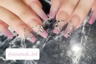 セミロング ネイル クロキ 。のネイルデザイン