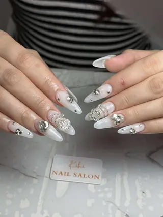 ネイル ユリ🎀長さだし/ パラジェル/持ち込みのネイルデザイン