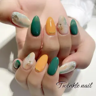 ネイル 中井 綾香の眉毛・アイブロウイメージ