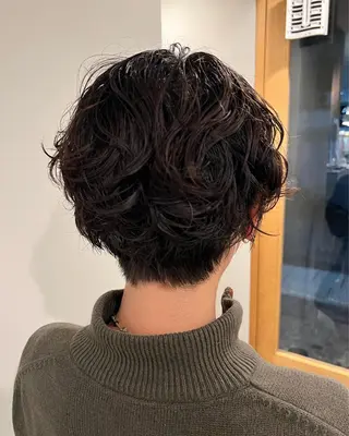 ショート パーマ ミディアムパーマ /癖毛パーマのヘアスタイル
