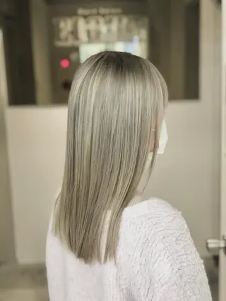 ミディアム EIGHT 船橋のヘアスタイル