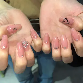 ネイル 🪐富島彩夏 /海外nail🪐のネイルデザイン