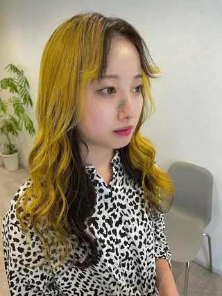 ロング カラー 安藤 佑衣のヘアスタイル
