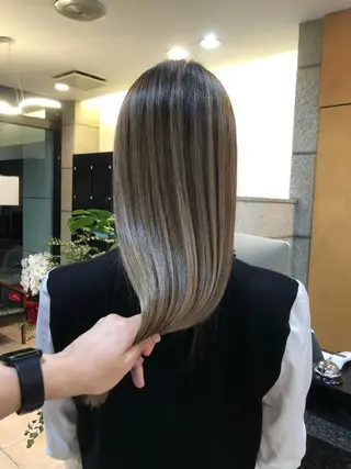 ロング カラー olino 【オリノ】西田辺のヘアスタイル