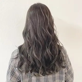 セミロング カラー ハイライト／髪質改善 裕樹のヘアスタイル