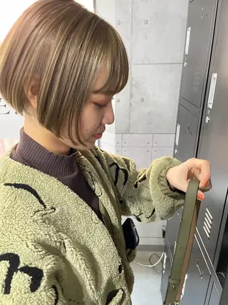 ショート カラー MAIKO 【中崎・茶屋町】のヘアスタイル