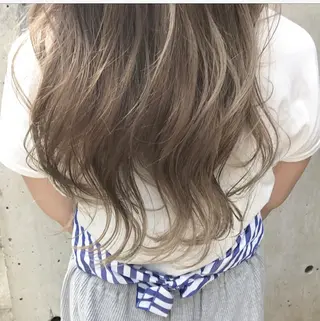 ロング カラー 透明感・艶カラー/ 坂田友梨奈のヘアスタイル