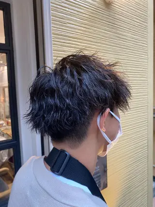 ショート パーマ メンズ ショート、メンズ 一日1名限定枠⚡️のヘアスタイル