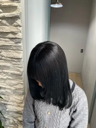 ミディアム カラー 𝐚𝐨𝐢/カット モデルのヘアスタイル