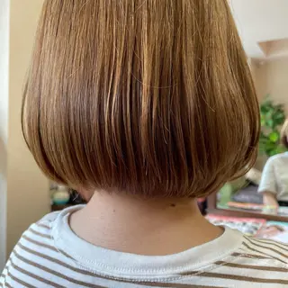 ショート カラー Vyuha ビューハのヘアスタイル