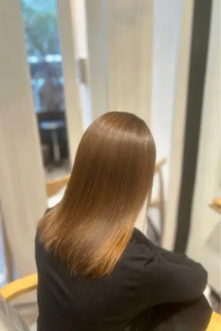 ミディアム 黒崎 日菜のヘアスタイル