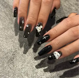 ネイル UniqueNail 長さだし専門店のネイルデザイン