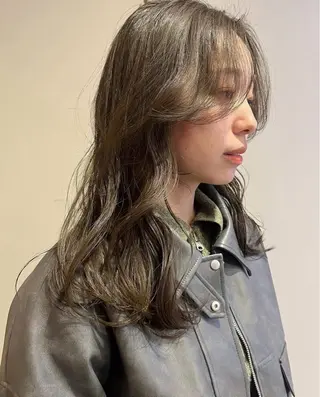 セミロング 透明感×レイヤーカッ ト🌼kiraraのヘアスタイル