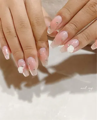 ネイル ｉｎｇ .のネイルデザイン