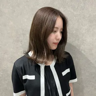 ミディアム SEE-SAW / LOBBY Rionのヘアスタイル