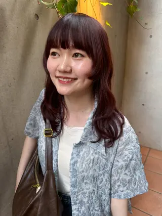 ミディアム カラー 大橋 芽衣のヘアスタイル