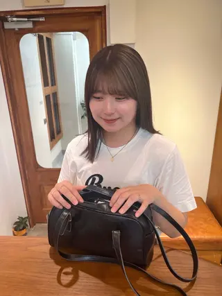 カラー aiko【艶カラー ・ミニモ年内で終了】のヘアスタイル