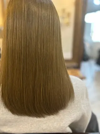 セミロング Dear所属・Dear 秋田有美のヘアスタイル