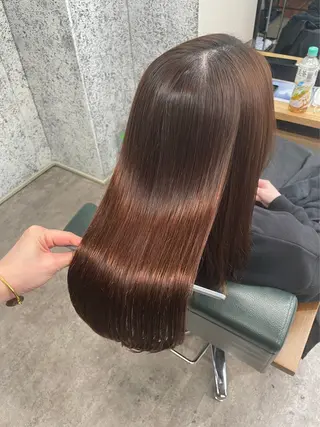 ロング カラー LUPOTE所属・✨髪質改善美髪×🩵 艶透明感カラータイガのヘアスタイル