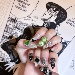 ネイル Yudia🎀 Momokaのネイルデザイン