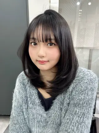 ミディアム カラー 木村 美紅のヘアスタイル