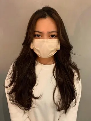 ロング カラー 美髪・シールエクステ ホソタニリョウコのヘアスタイル