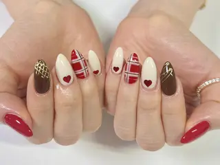 ネイル &CHOU CHOU nail【Maya】のネイルデザイン