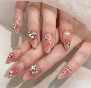 ネイル UniqueNail 長さだし専門店のネイルデザイン