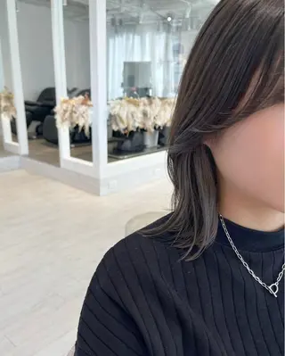ミディアム 村上 茉莉花のヘアスタイル