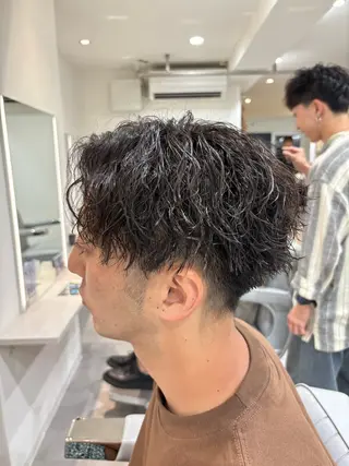 パーマ メンズ 深澤 知樹のヘアスタイル