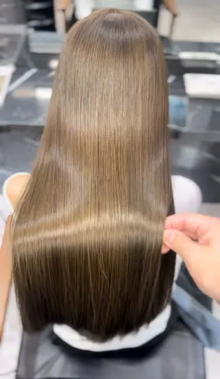 ロング カラー SALOWIN神戸三宮Suite店所属・神戸本格派髪質改善 /MITSUKIのヘアスタイル