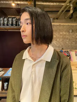 ミディアム メンズ パーマ、髪質改善 カズマのヘアスタイル