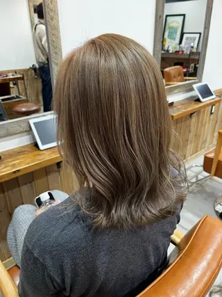 ミディアム カラー 🦋坂本 未結🦋のヘアスタイル