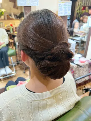 ロング ヘアアレンジ Luster Friends所属・まゆ | 艶カラー | ストレートのヘアスタイル