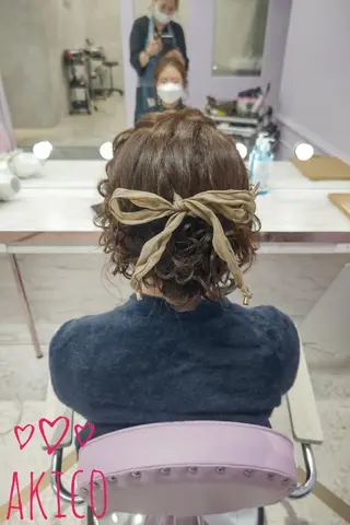 ミディアム LUXBE GALLERY なんば駅前店所属・ラックスビーギャラリ ー AKICOのヘアスタイル