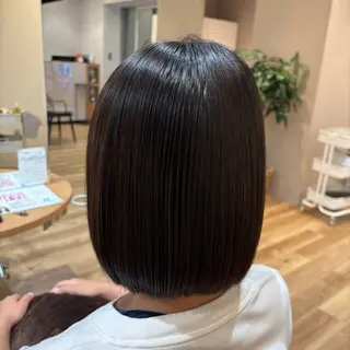ミディアム 小西 七菜子のヘアスタイル